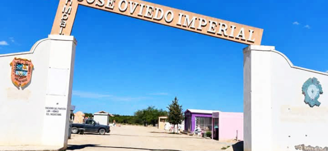 Alistan panteones municipales para el Día de Muertos en Allende