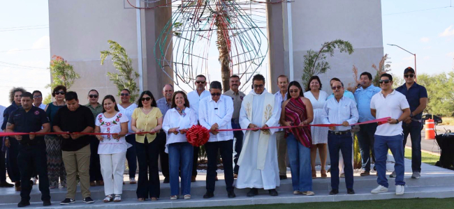 Inaugura Allende su arco de bienvenida