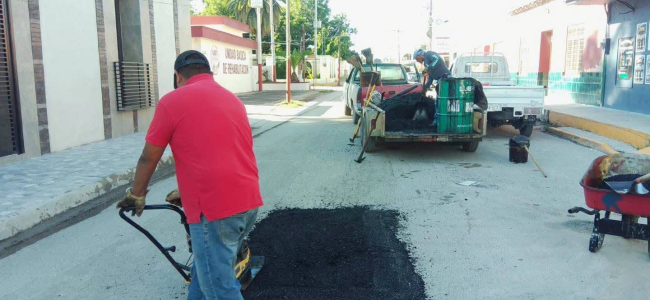 Permanente el mejoramiento de vialidades en Allende