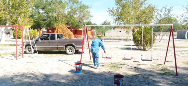 Realizan acciones de mantenimiento en la placita Madero