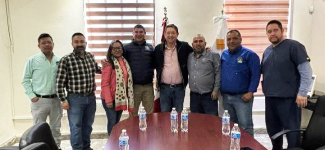 Alcalde Ricardo Treviño se reúne con dirigencia sindical del IMSS