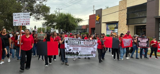 Protesta de maestros colapsa vialidades en Saltillo