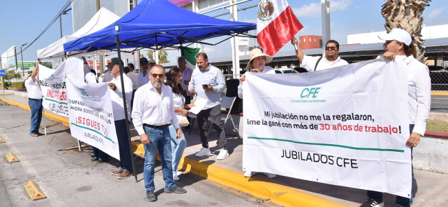 Jubilados de CFE buscan mesa de diálogo en el Congreso