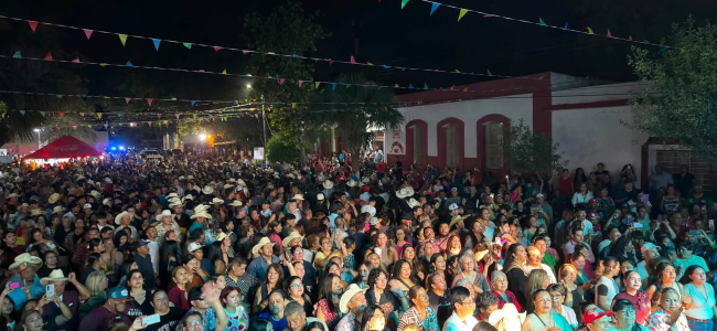 Celebran en grande fiestas patronales de San Pedro en Villa Unión