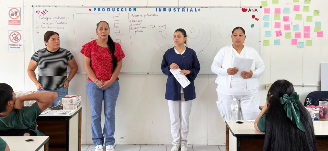 Imparten plática sobre salud sexual a estudiantes en Villa Unión