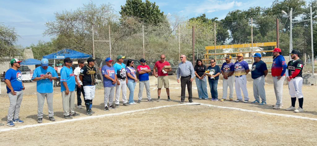 Acude alcalde a inauguración de la Liga de Beisbol de Novatos y Aficionados