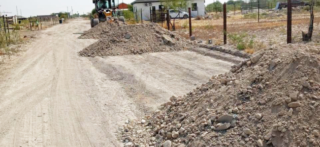 Avanza revestimiento de calles en colonia República