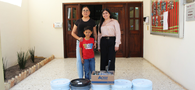 Entregan apoyo material a la escuela Francisco I. Madero del ejido San Fernando