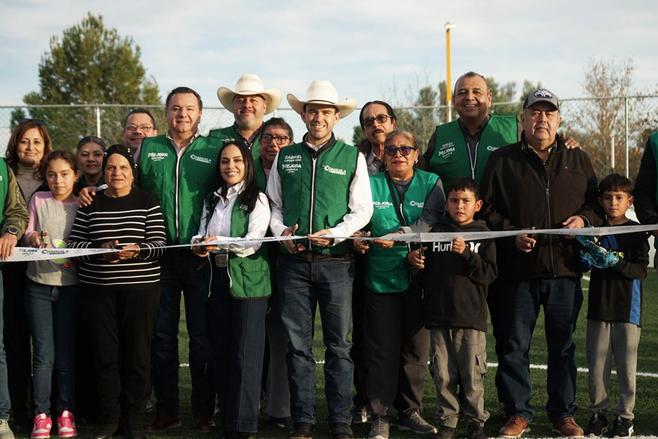 Entrega Mejora rehabilitación de plaza y cancha en ejido Los Álamos