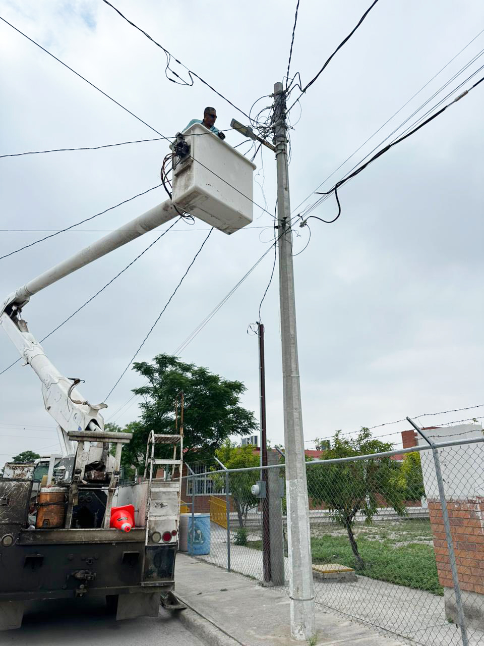 Continúan las mejoras en alumbrado público en Zaragoza