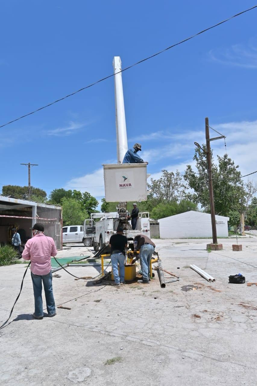 Dan mantenimiento a bombeo del agua en colonia 2 de Agosto